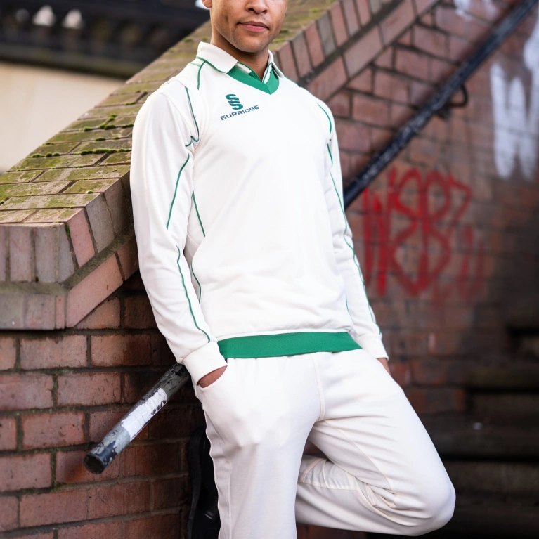 Grindleford CC - Sleeveless Sweater Green Trim